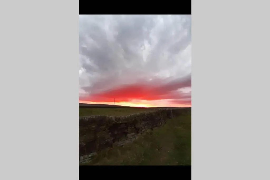 Дом отдыха Stones Cottage Farm, Nr Haworth, Family Friendly, Work Friendly, Gaming Barn, Crafting, Free Wifi, Free Parking, Ev Point Oxenhope